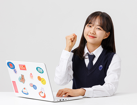 우는 아이와 혼내는 엄마