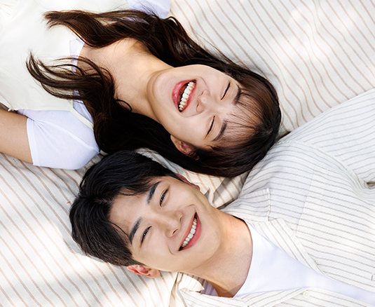 우는 아이와 혼내는 엄마